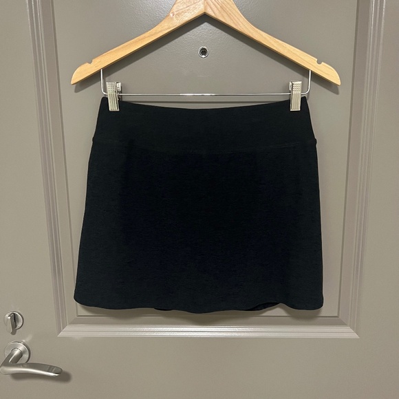 Beyond Yoga Spacedye Movement Skirt, Size M, in Darkest Night - Picture 7 of 14